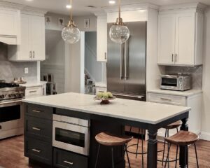 black and white kitchen cabinets